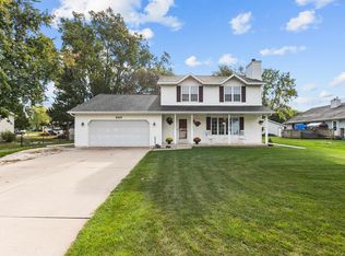 2007 Keehan Ln, Green Bay, WI 54311