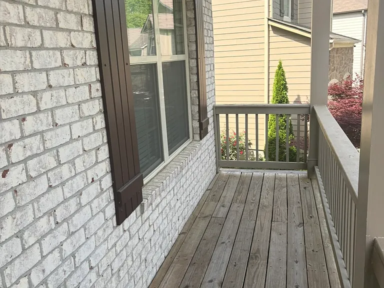 650 Collingsworth Ln — Photo 3