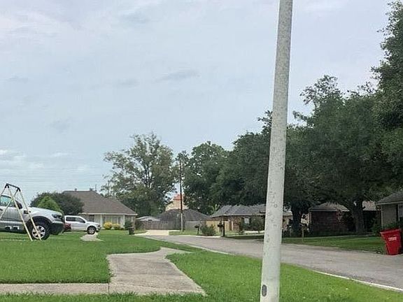 5th image of 17219 Rennes Rd