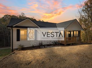 16 Meadows Town Rd, Marshall, NC 28753