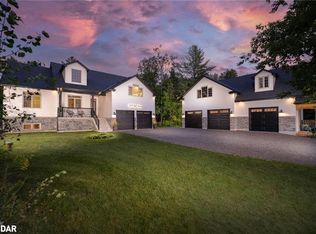 877 Pine Ave, Innisfil, ON L0L1W0
