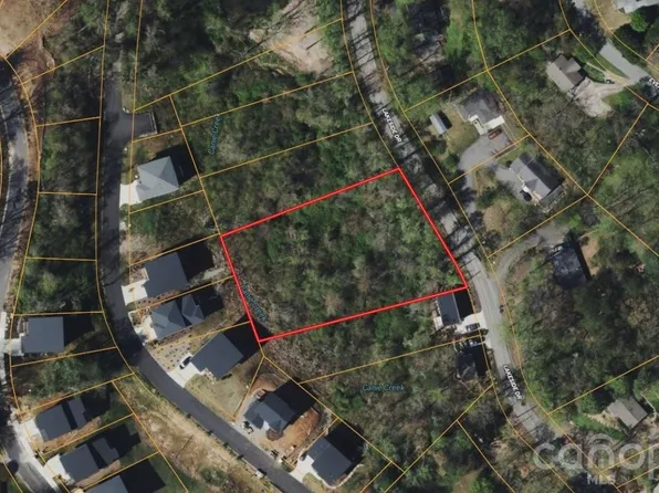 32 Lakeside Dr, Asheville, NC 28806