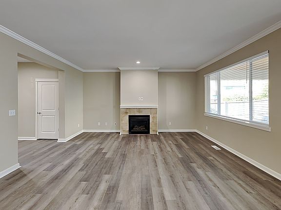 4th image of 19203 90th Avenue Ct E