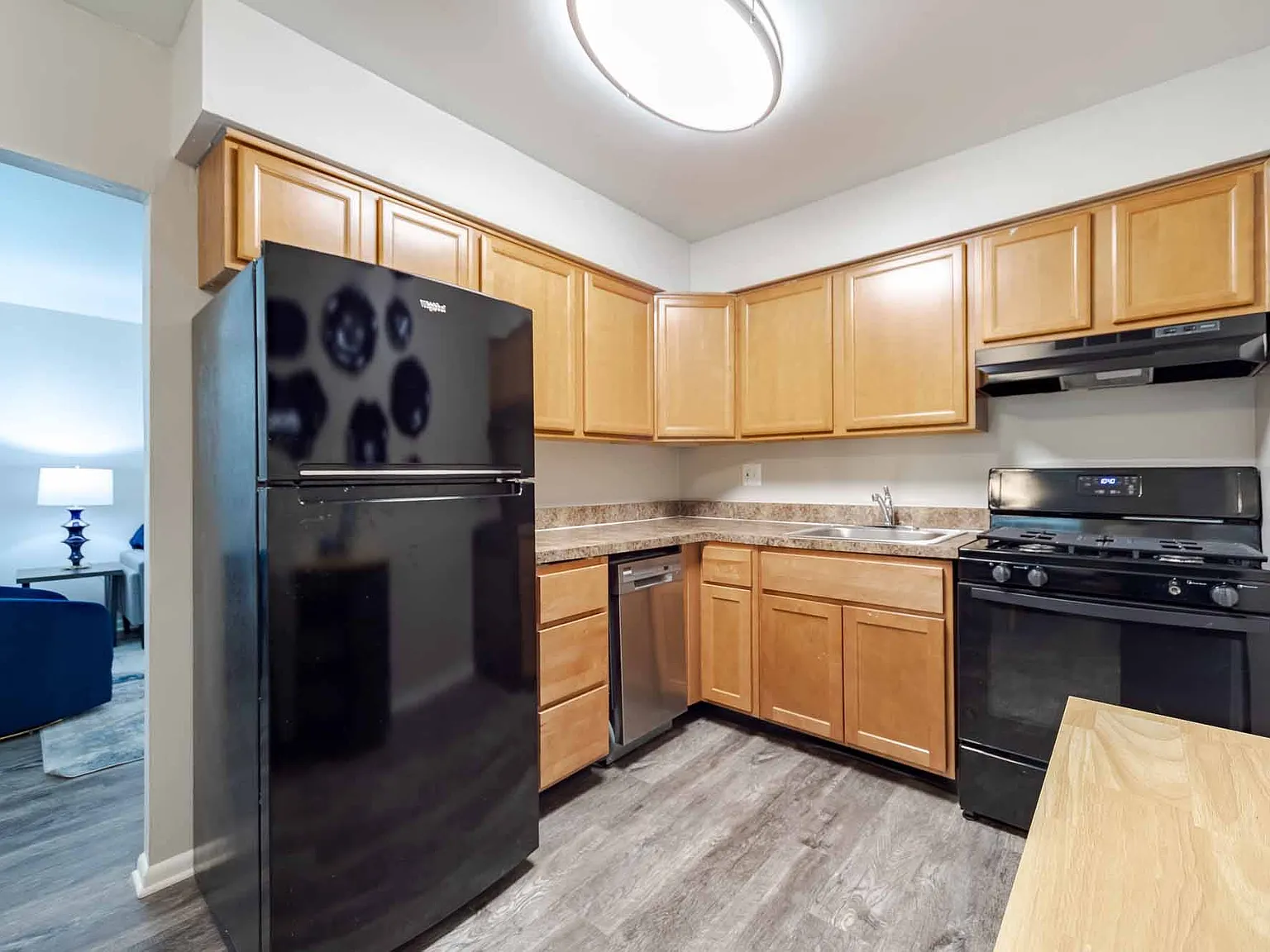 Congress Apartment Homes — Photo 3