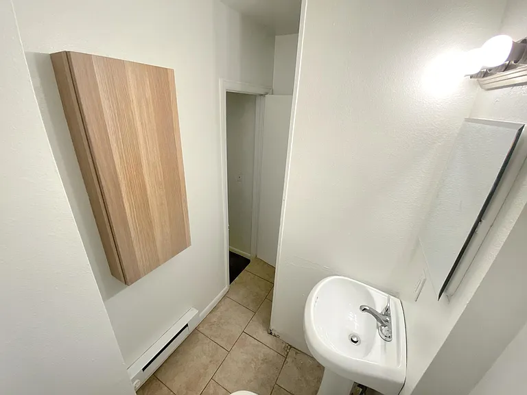 240 Main St #2D — Photo 10