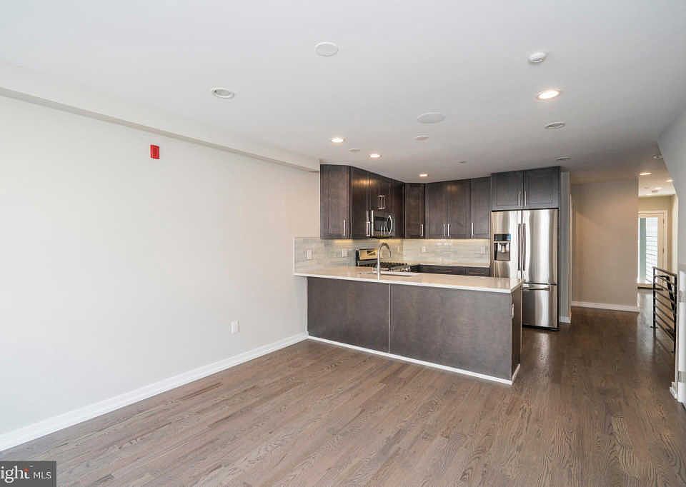 1st image of 1432 Clymer St Unit 1