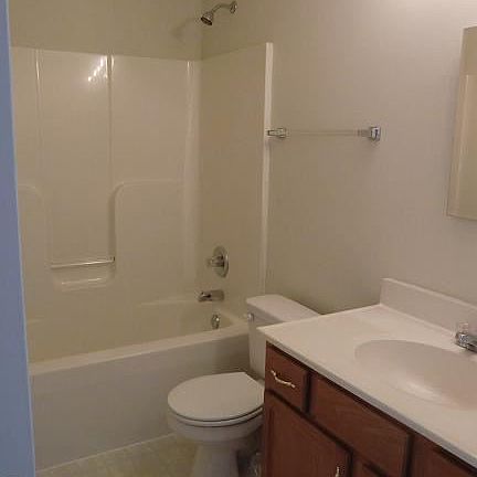 233 SRC Full-Bath 10-6-11