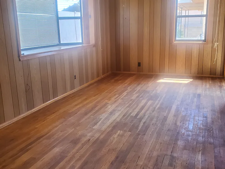 812 Miami Ave — Photo 5