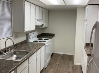 301 4th St APT C, Wenatchee, WA 98801