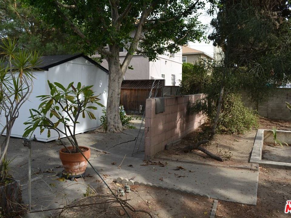1st image of 11436 Emelita St