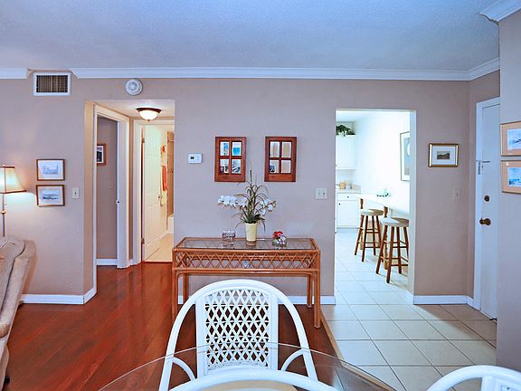 4th image of 2711 N Halifax Ave APT 173
