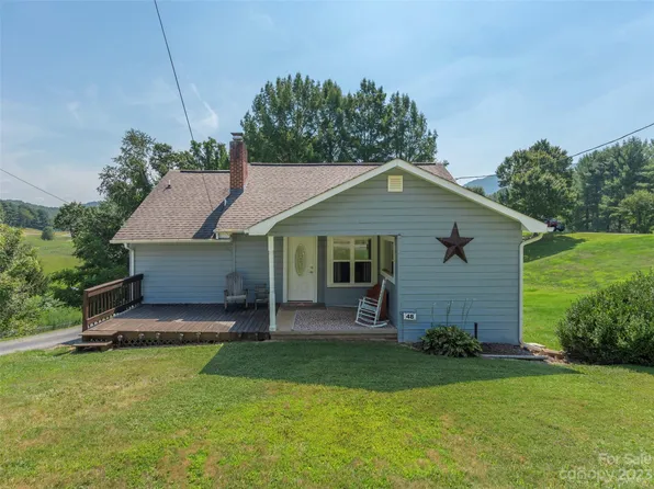48 Medford Ave, Waynesville, NC 28786