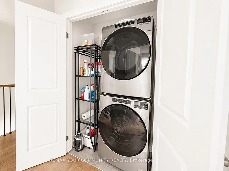 39 Persica St — Photo 19