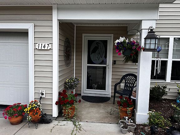 4th image of 1147 Fairway Ln
