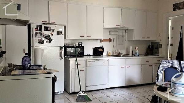 2nd image of 18 Murdock St #_002