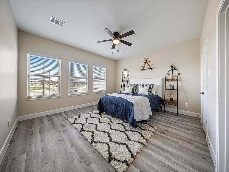 2015 Olivos St — Photo 19