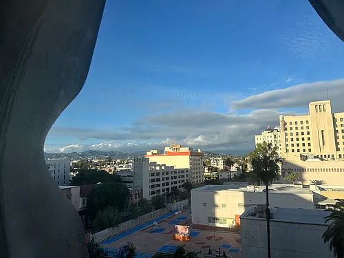 2404 Wilshire Blvd Photo 1