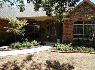 647 Chippingham Ln, Blanchard, OK 73010