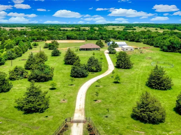 2582 W Fm 120, Pottsboro, TX 75076