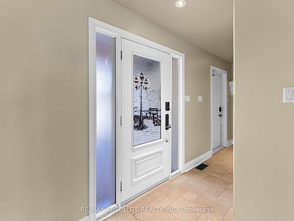 4th image of 162 Dan St