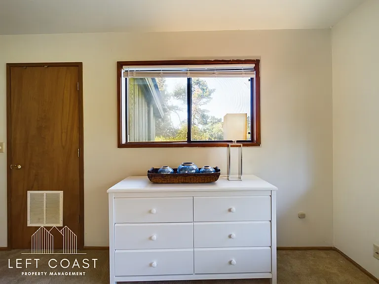 132 Salishan Dr — Photo 64