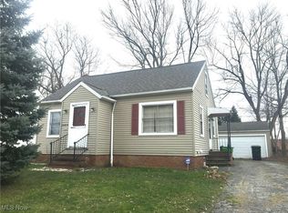 22 Best St, Bedford, OH