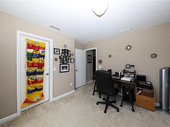 5th image of 4427 Maldenhair Dr