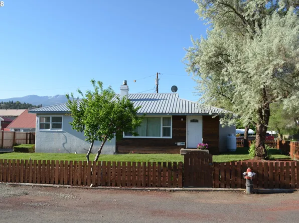 246 Nw 1st St, John Day, OR 97845