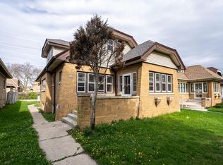 3223 N 45th St, Milwaukee, WI 53216