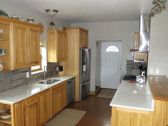 4th image of 1957 Easterling Dr