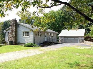 214 Grassy Hill Rd, Lyme, CT 06371