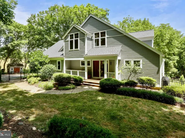38319 N Fork Rd, Purcellville, VA 20132