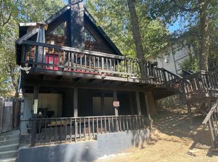 467 Boothe Ln, Crestline, CA 92325