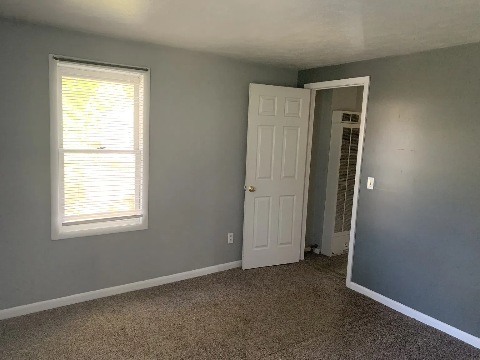 363 Clay St — Photo 3