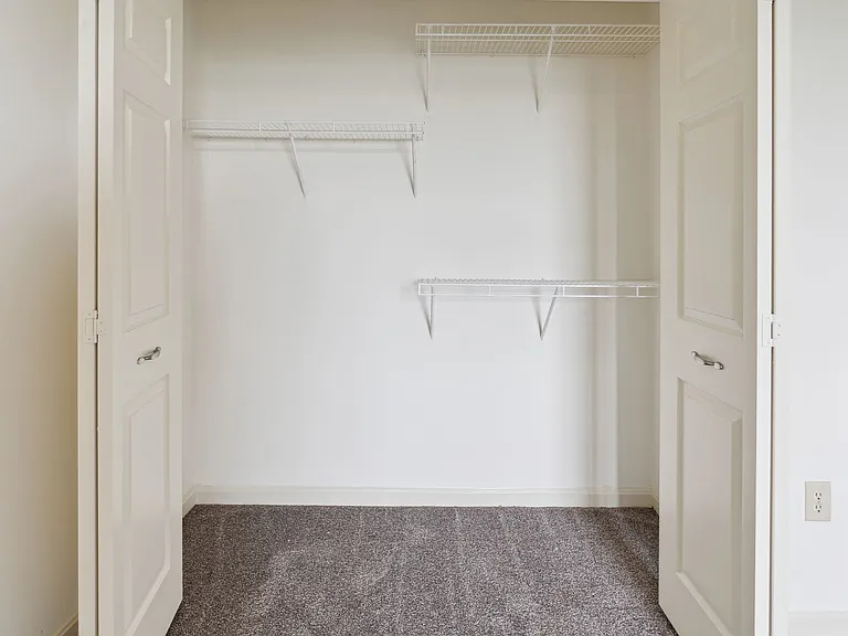 Ednor Apartments I — Photo 7