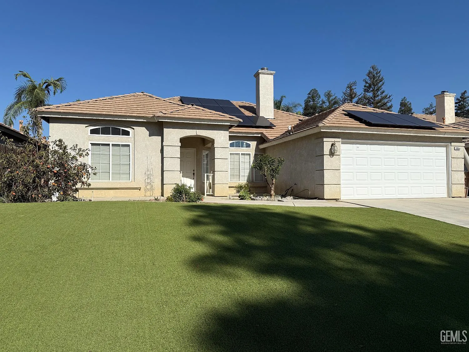 10904 Mirage Dr photo 1