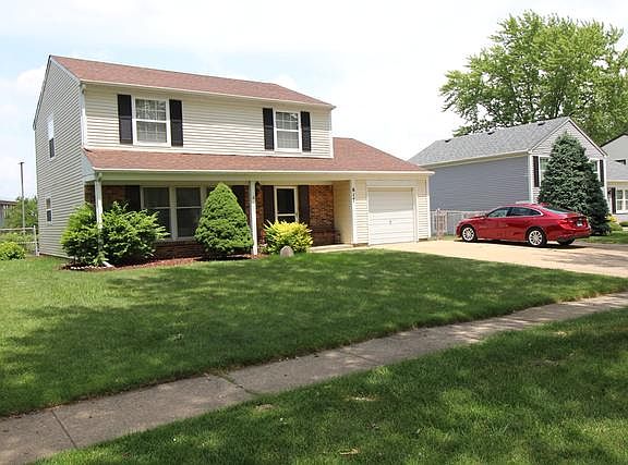 3rd image of 617 Livingston Dr