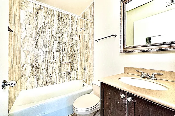 Rented by Oxford Property Group | media 35