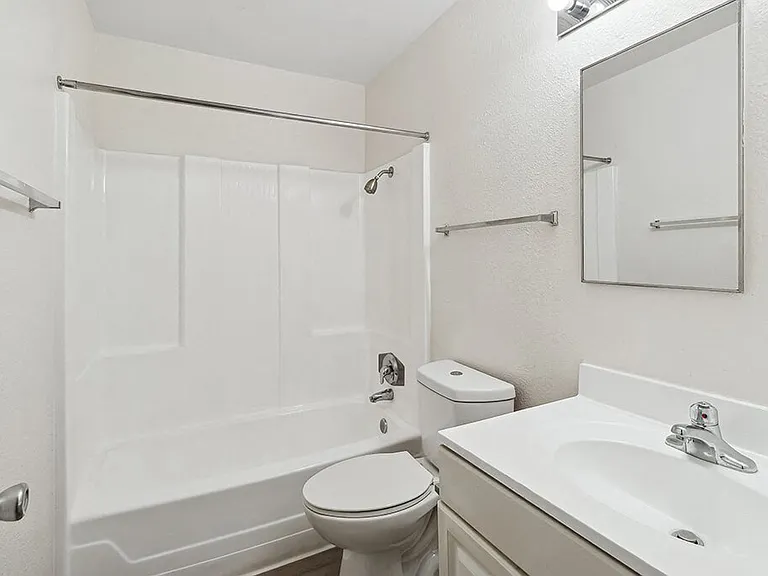 The Stratton Apartment Homes — Photo 5