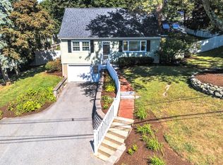 4 Stratton Rd, Hudson, MA 01749