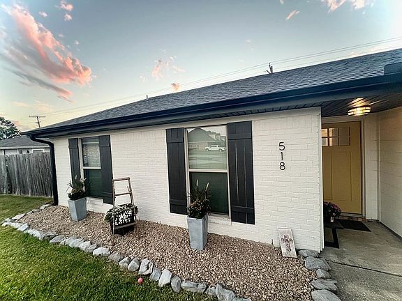 3rd image of 518 Melissa Ct