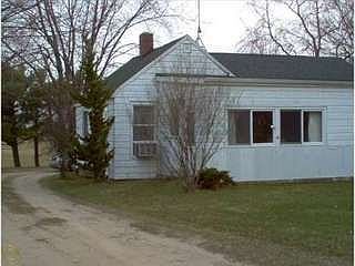 2nd image of 1673 Van Geisen Rd
