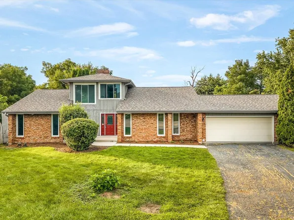 6022 Fireside Dr, Rockford, IL 61114