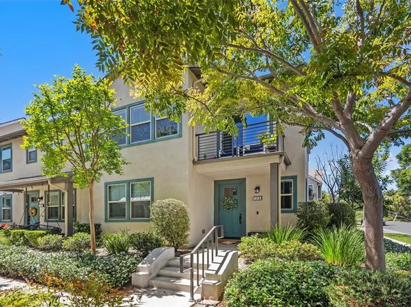 128 Natal Rd, Mission Viejo, CA 92694