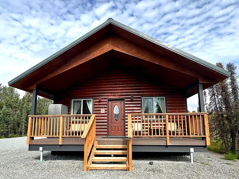 1050 Angler Dr — Photo 1