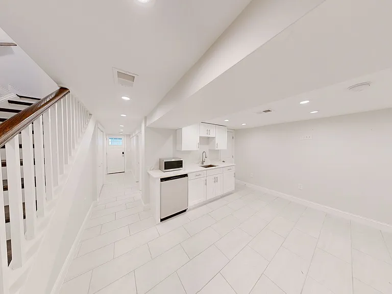 4023 New Hampshire Ave NW — Photo 8