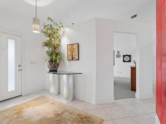 4th image of 4404 Simmons Rd