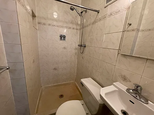 Rented by Voro, LLC | media 11