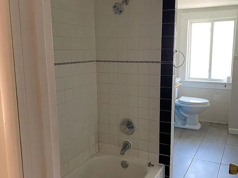 1005 King Ave — Photo 10