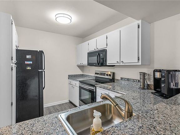 2nd image of 14840 Summerlin Woods Dr Unit 8
